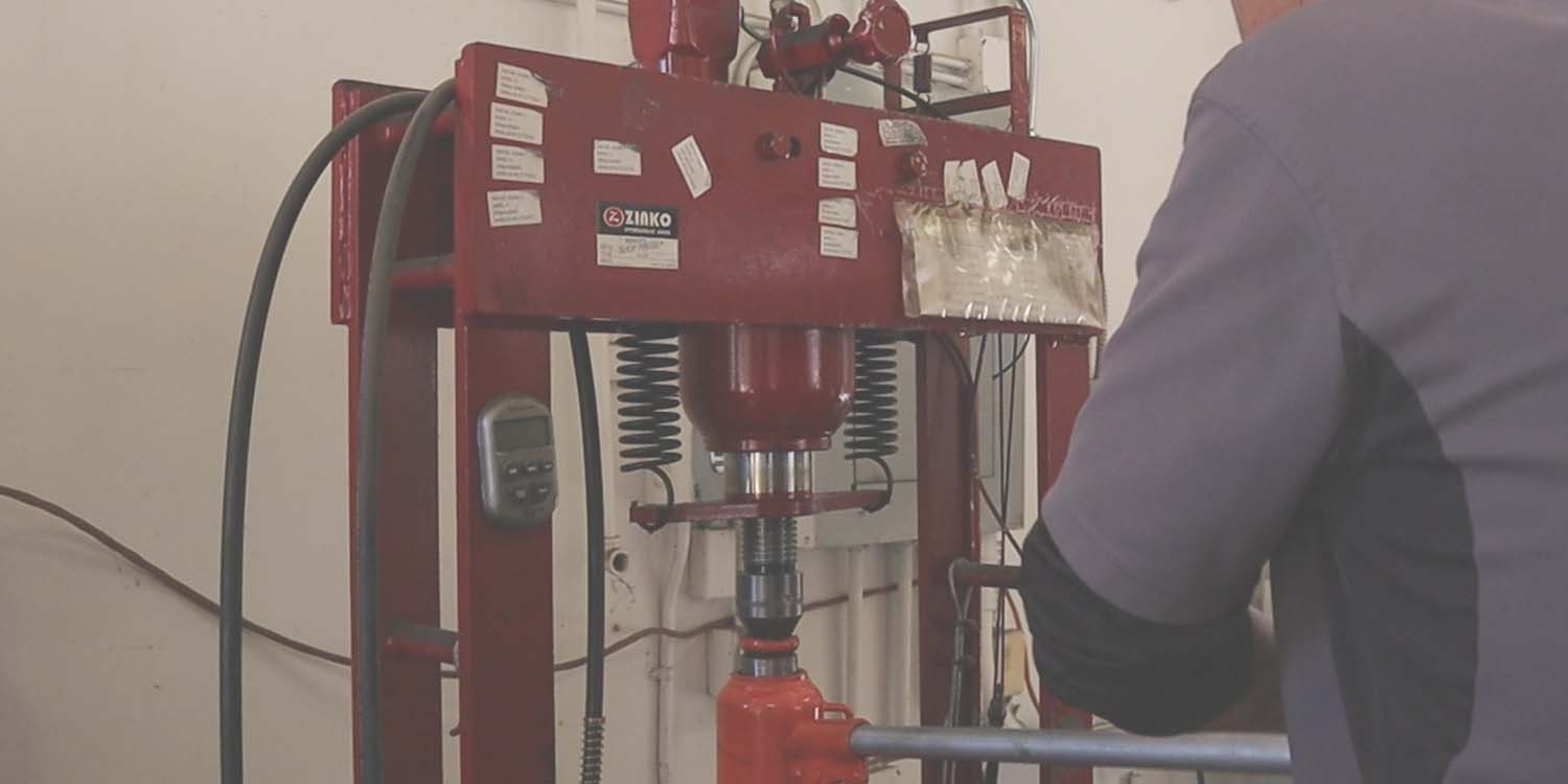 /blogs/news/common-hydraulic-system-issues-solutions